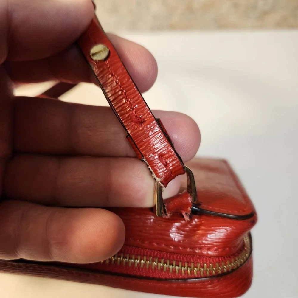 Lauren Ralph Lauren Red Textured Leather Crossbody Camera Bag Gold RLL Logo